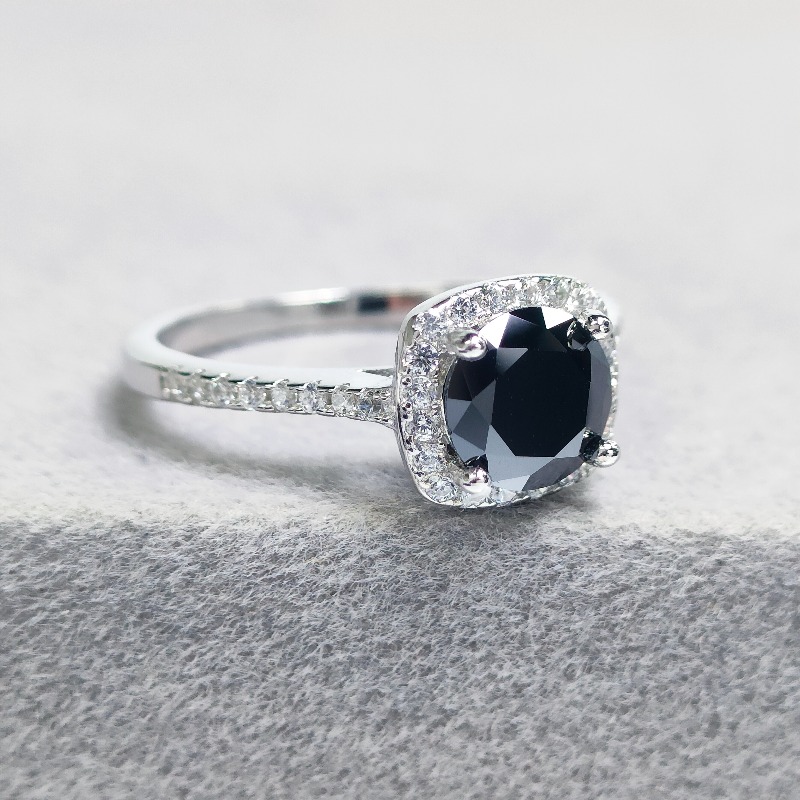 Elegant 0.5/1.0 Carat Black Moissanite Ring, 925 Silver